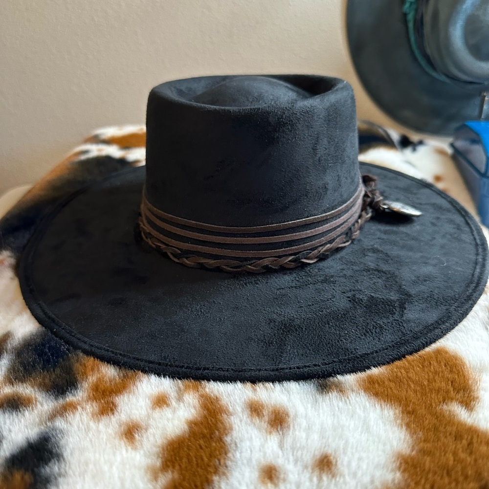 NWT Crown Hat